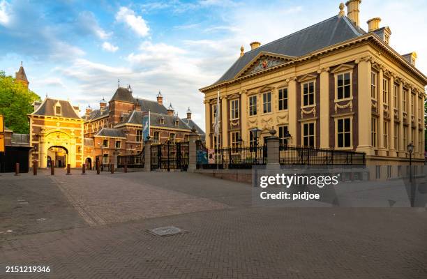mauritshuis museum in hague, netherlands - the mauritshuis stock pictures, royalty-free photos & images