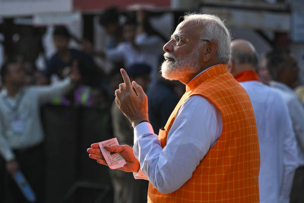 IND: Modi's Home State Votes in Heated Indian Election Campaign