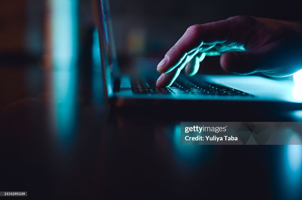 Professional online gamer hand fingers