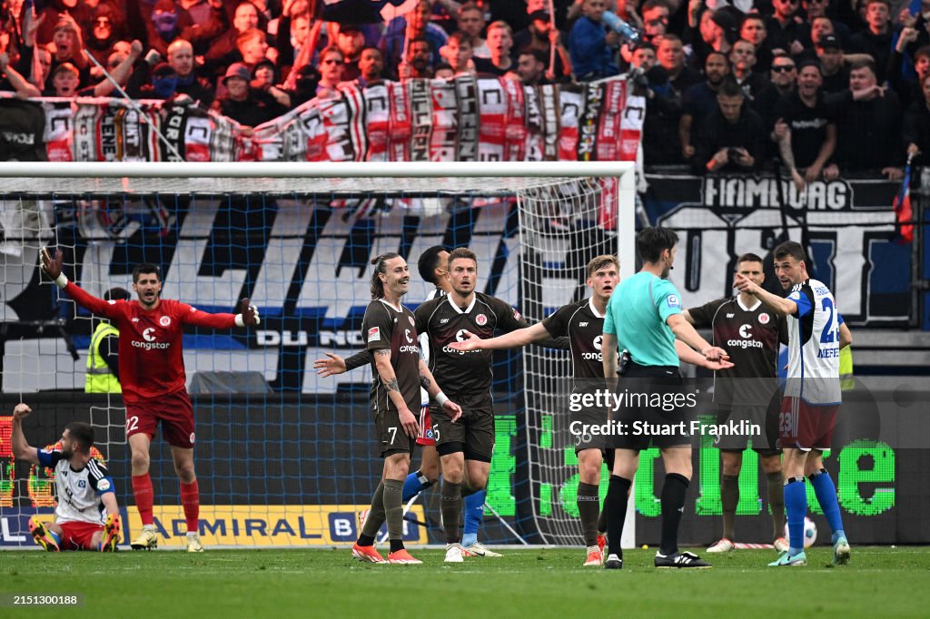 Hamburger SV v FC St. Pauli - Second Bundesliga