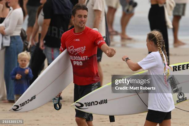 George Pittar Gold Coast Surf Photos and Premium High Res Pictures - Getty Images