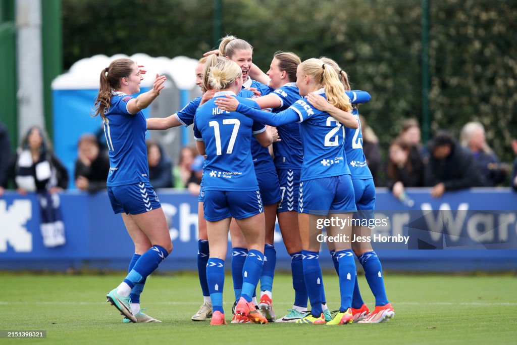 Everton FC v Tottenham Hotspur - Barclays Women´s Super League