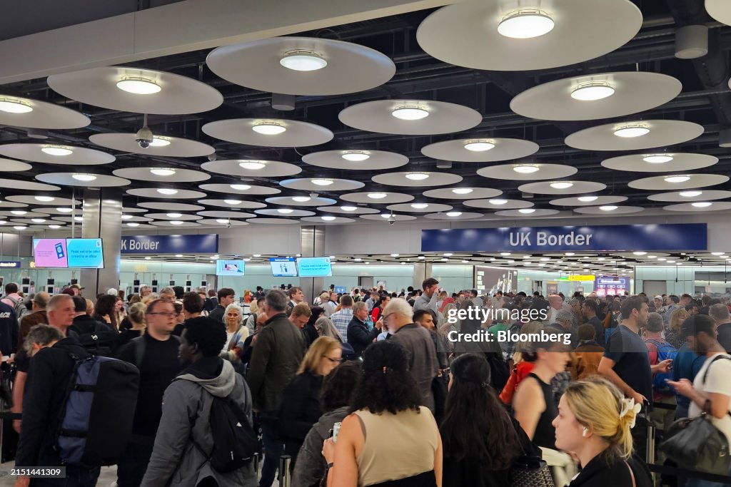 UK Border Gates Glitch Causes Delays