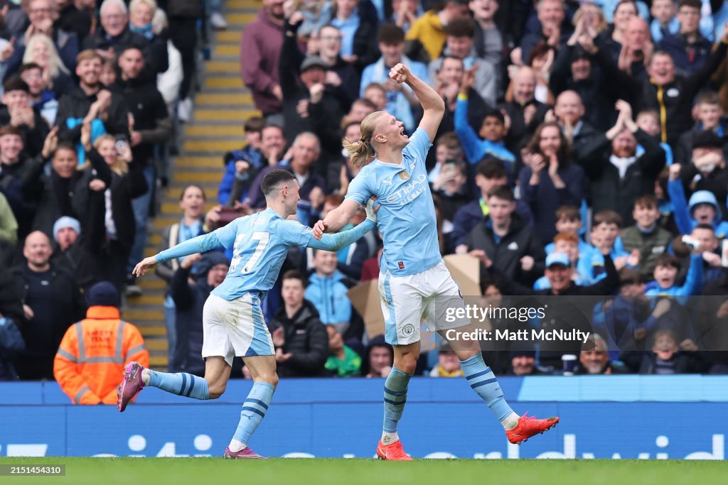 Manchester City v Wolverhampton Wanderers - Premier League