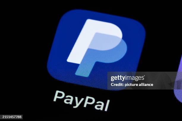 May 2024, Baden-Württemberg, Rottweil: The PayPal app can be seen on the display of a smartphone. Photo: Silas Stein/dpa