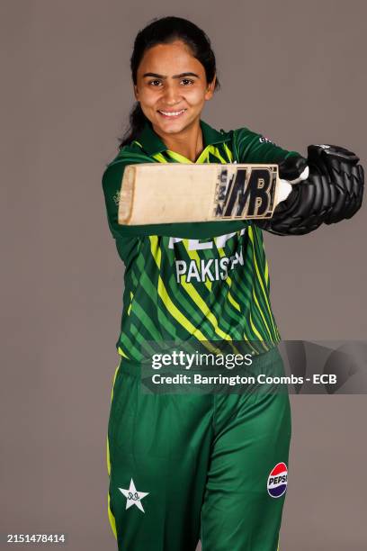 Pakistan Rasheed Sadaf Portrait Of Pakistan Cricket Photos and Premium High Res Pictures ...