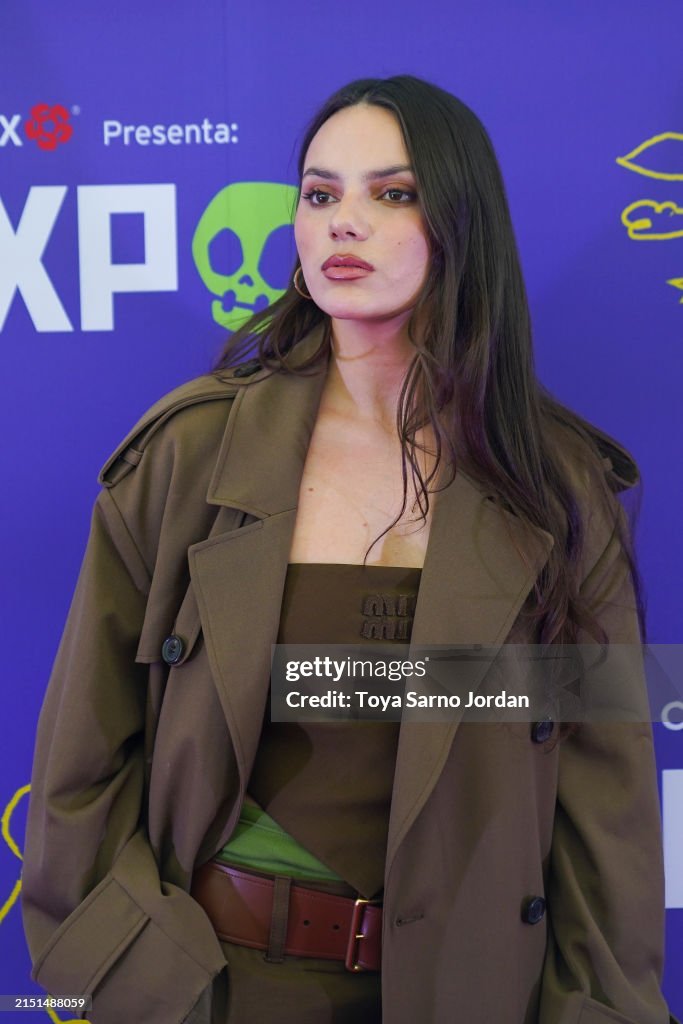 Actress Dafne Keen poses during the CCXP Mexico 2024 at Expo... News Photo - Getty Images