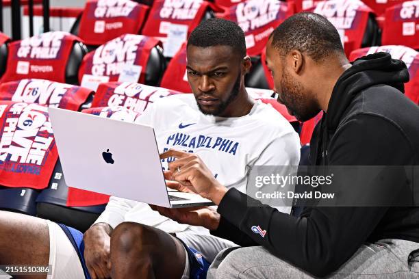 Paul Reed Nba 47 Straff Stock Photos, High-Res Pictures, and Images - Getty Images