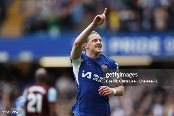 Conor Gallagher of Chelsea celebrates scoring his team's second goal during the Premier League match between Chelsea FC and West Ham United at...