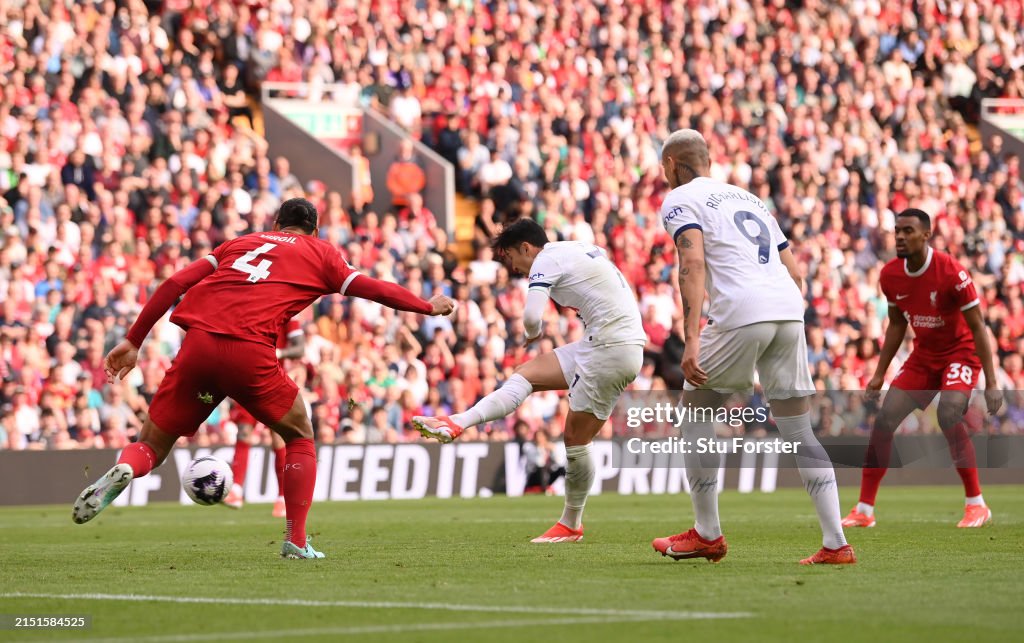 Liverpool FC v Tottenham Hotspur - Premier League