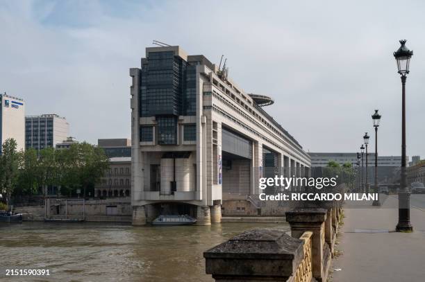Colbert Building 13,143 Ministry Of Finance And Economy Stock Photos, High-Res Pictures ...