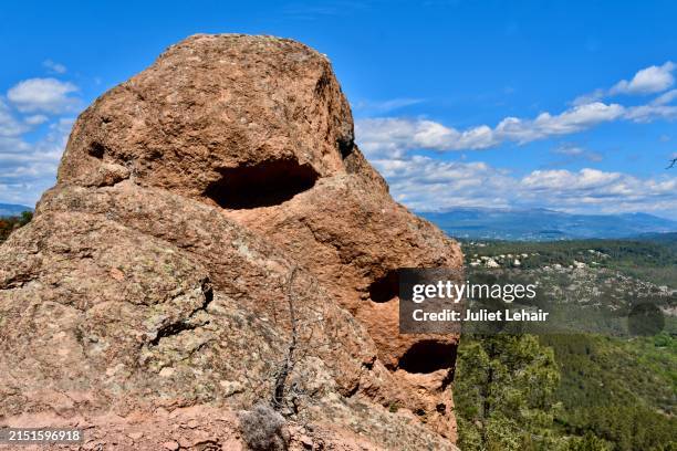 821 Pareidolia Stock Photos, High-Res Pictures, and Images - Getty Images
