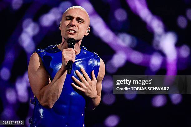 Singer From Riga 412 Dons Singer Stock Photos, High-Res Pictures, and Images - Getty Images