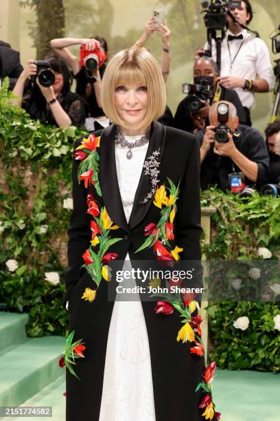 Anna Wintour attends The 2024 Met Gala Celebrating "Sleeping Beauties: Reawakening Fashion" at The Metropolitan Museum of Art on May 06, 2024 in New...