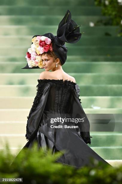 Zendaya attends The 2024 Met Gala Celebrating "Sleeping Beauties: Reawakening Fashion" on May 06, 2024 in New York City.