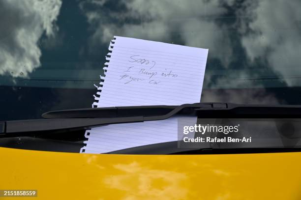 Car Note Jpg 87 Note On Car Windshield Stock Photos, High-Res Pictures, and Images ...