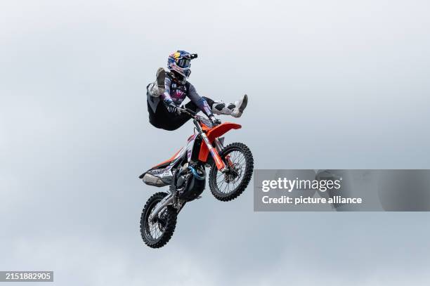 May 2024, Baden-Württemberg, Friedrichshafen: Luc Ackermann in action at an FMX show at the Tuning World Bodensee. Photo: Silas Stein/dpa
