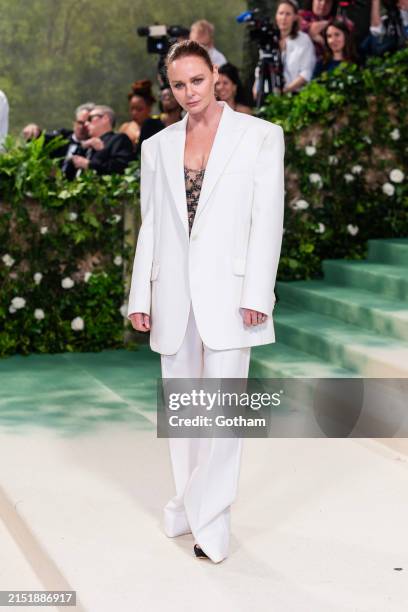 Stella McCartney attends the 2024 Met Gala celebrating "Sleeping Beauties: Reawakening Fashion" at The Metropolitan Museum of Art on May 06, 2024 in...
