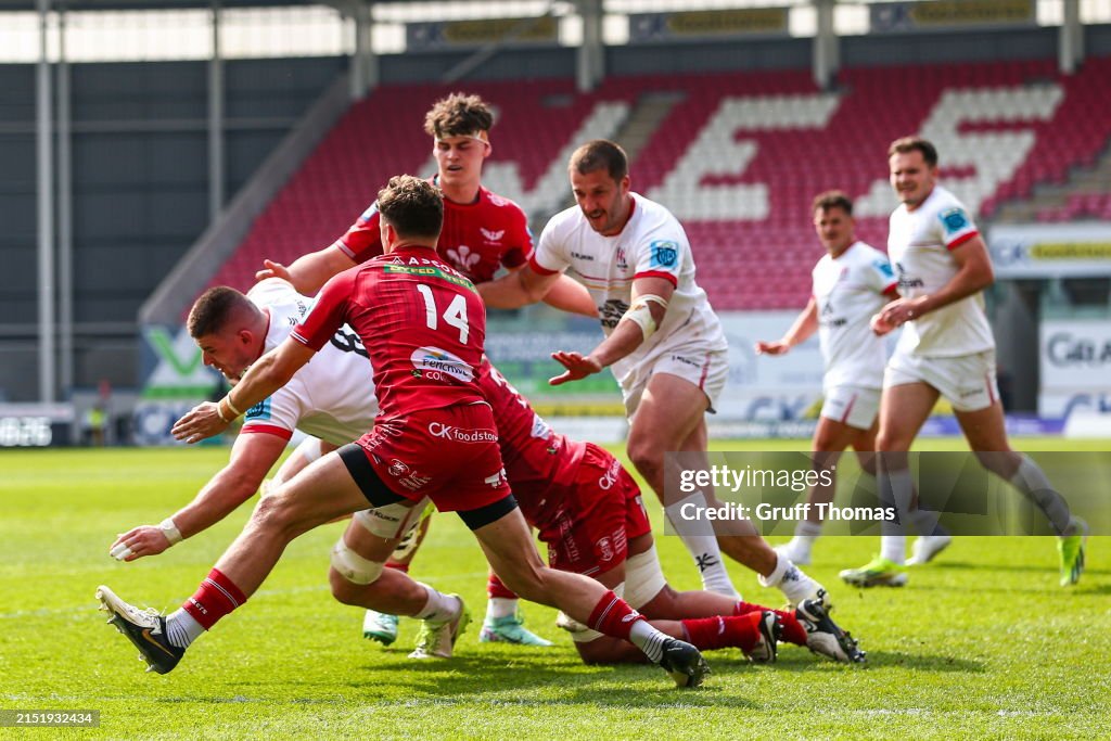 Timoney Rugby Wales , United Kingdom - 11 May 2024; Nick Timoney of Ulster goes ...