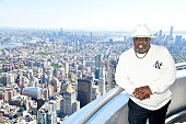 Cedric the Entertainer Visits the Empire State Building