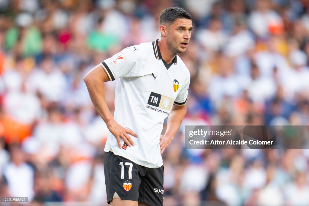 Valencia CF v Deportivo Alaves - LaLiga EA Sports