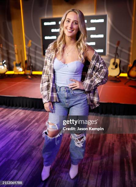 Ashley Rnd Singer 88 Ashley Cooke Singer Stock Photos, High-Res Pictures, and Images ...