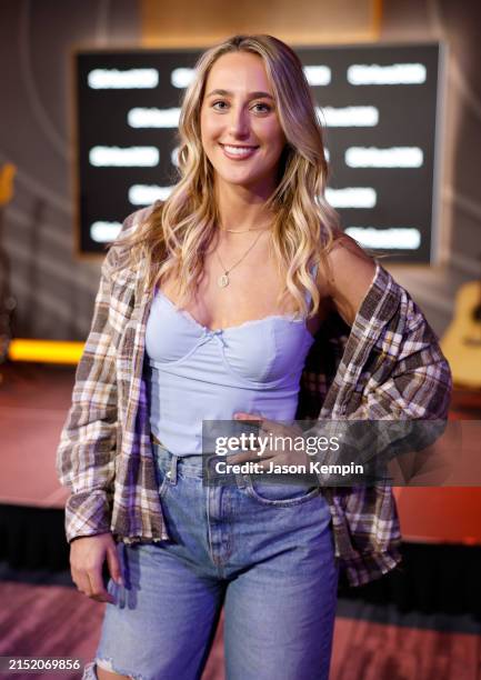 Ashley Rnd Singer 130 Ashley Cooke Singer Stock Photos, High-Res Pictures, and Images ...