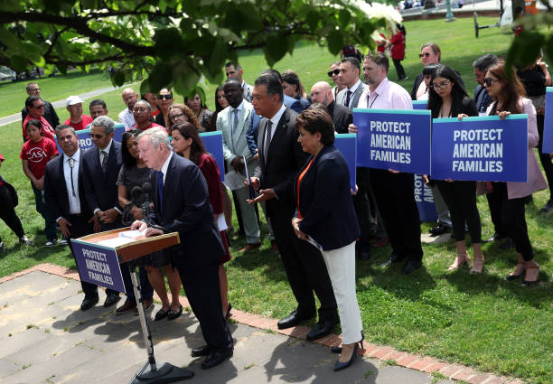 DC: Democratic Lawmakers Urge Biden Administration To Protect Long-Term Undocumented People
