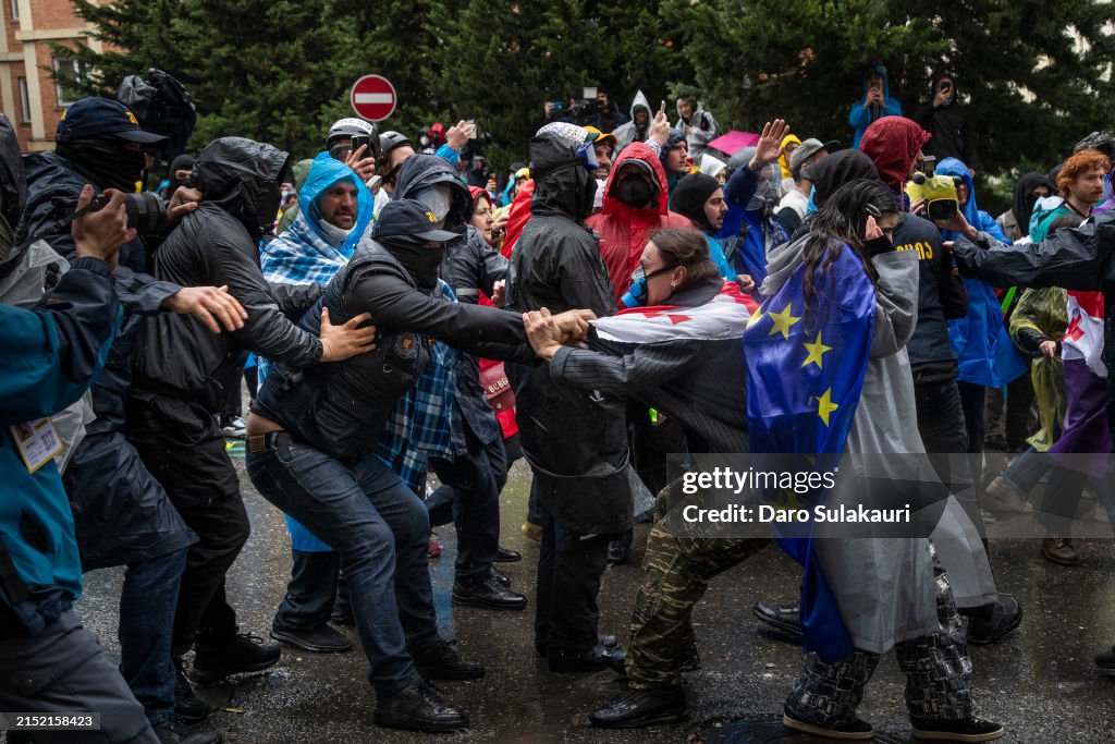 Police Crack Down On Georgians Protesting "Kremlin-Influenced" Parliamentary Bill