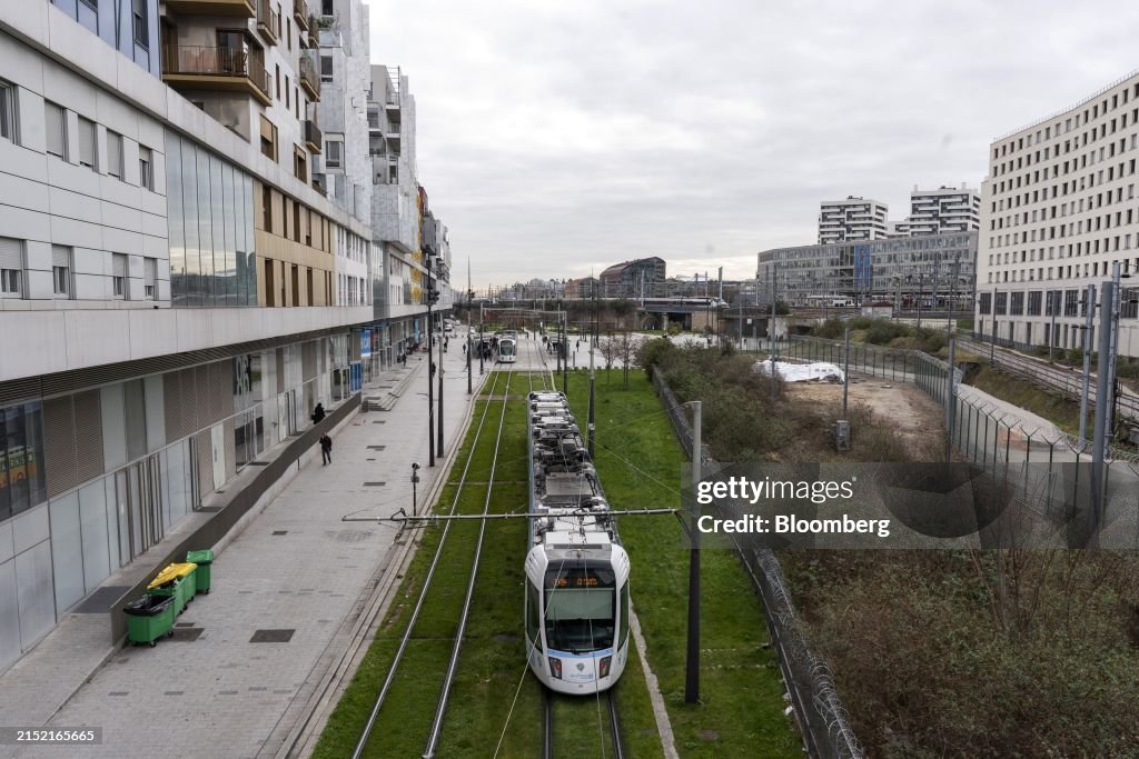 Can the Paris Olympics Help Revitalize This Long-Troubled Neighborhood?