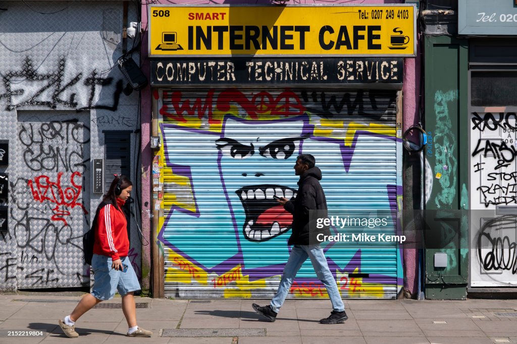 Internet Cafe In London