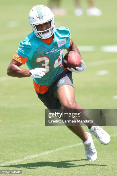 Jordan Colbert Miami Dolphins Photos and Premium High Res Pictures - Getty Images