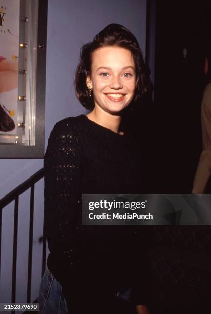 1,072 Samantha Mathis Photos Stock Photos, High-Res Pictures, and ...