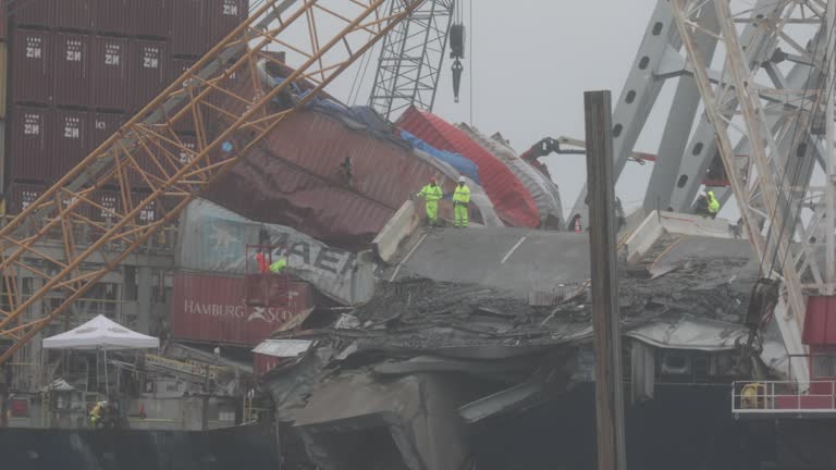 Damage Container 536 Damaged Shipping Container Stock Videos, Footage, & 4K Video Clips ...