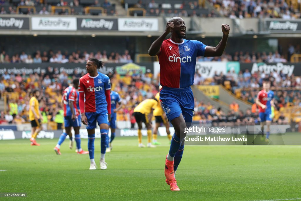 Wolverhampton Wanderers v Crystal Palace - Premier League