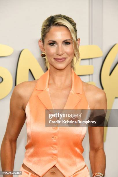 Ura Rutledge 199 Laura Rutledge Stock Photos, High-Res Pictures, and Images - Getty ...