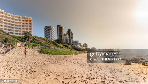 umhlanga-felsen küste - durban stock-fotos und bilder