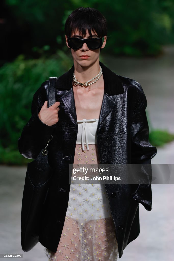 Gucci Cruise 2025 Fashion Show - Runway – Gucci Cruise 2025