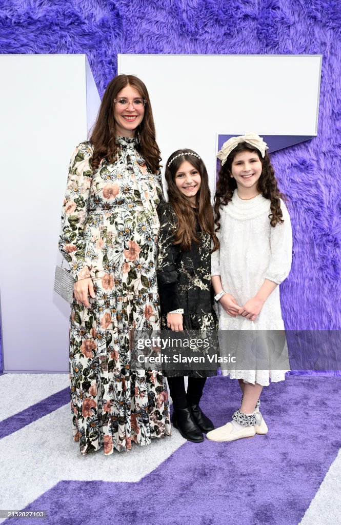 Miriam Ezagui Miriam Ezagui, Zahava Ezagui, and Naomi Ezagui attend the New York