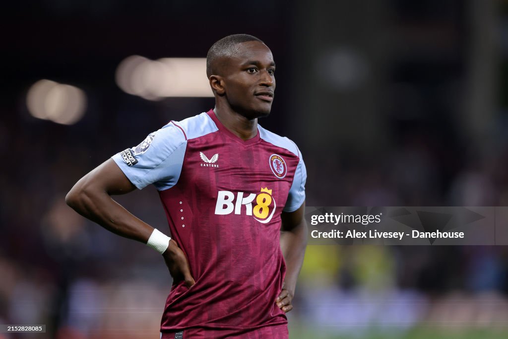 Aston Villa v Liverpool FC - Premier League