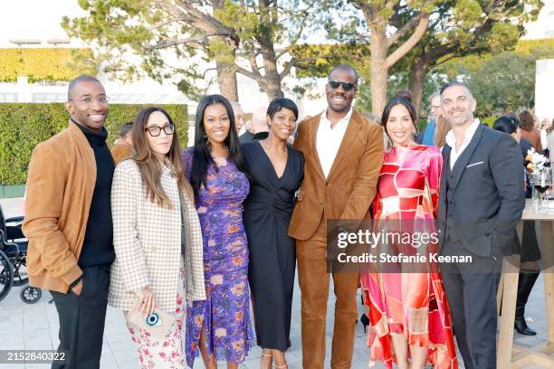 R Schultz Photos and Premium High Res Pictures - Getty Images