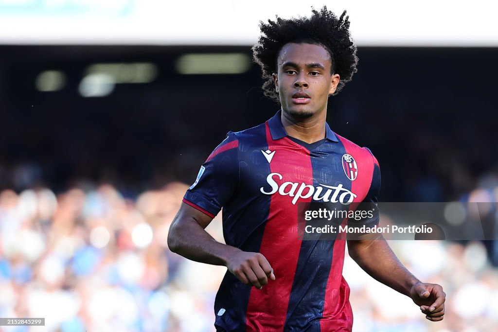 Deal closed and Zirkzee undergoes medical exams at Manchester United