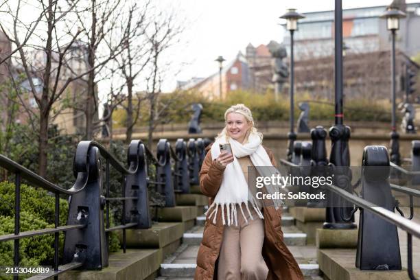 dar un paseo por la ciudad - bang palabra en inglés fotografías e imágenes de stock