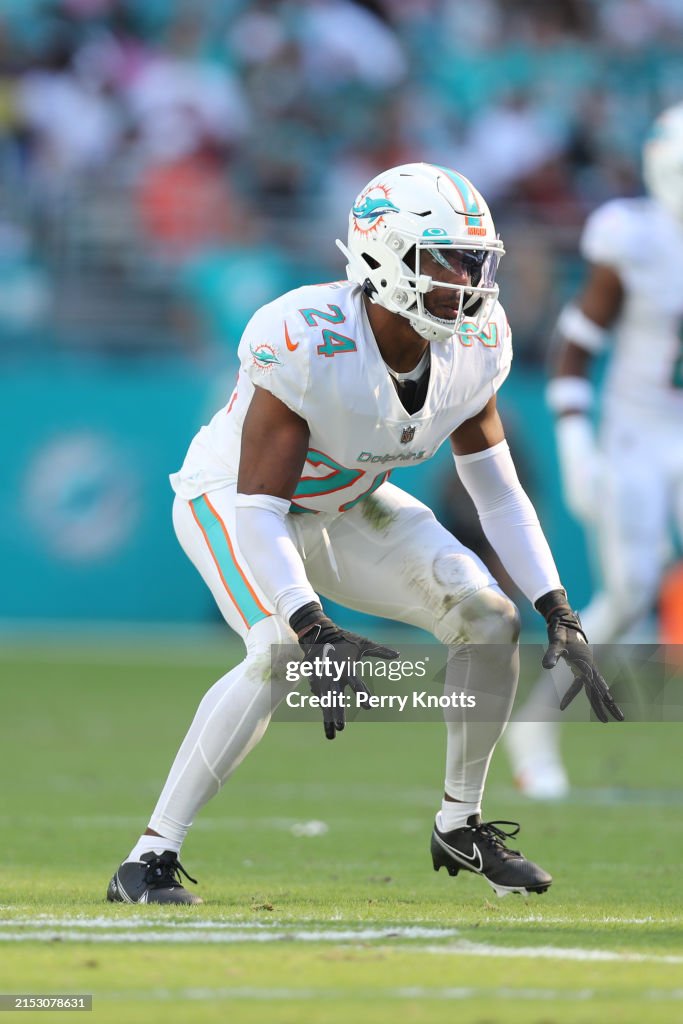 Houston Texans v Miami Dolphins