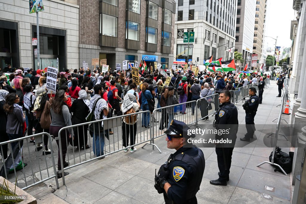 Pro Protesters Hundreds of Pro-Palestinian protesters take streets and gather... News ...