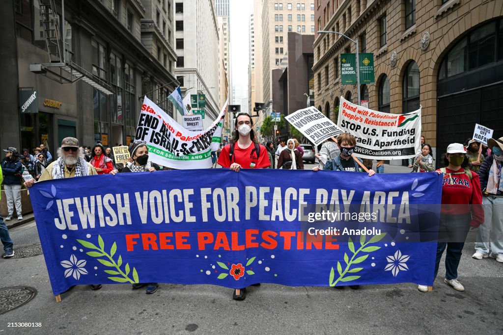 Pro Protesters Hundreds of Pro-Palestinian protesters take streets and gather... News ...