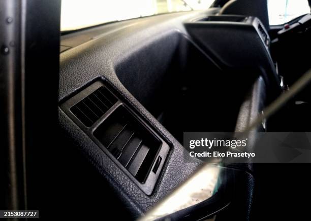 car air conditioning ventilation holes - car side panel stock pictures, royalty-free photos & images
