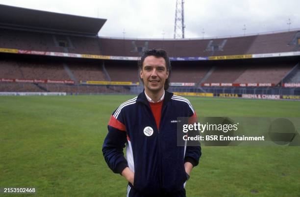 Jan Riwtman 11 Radioprogramma Stock Photos, High-Res Pictures, and Images - Getty ...