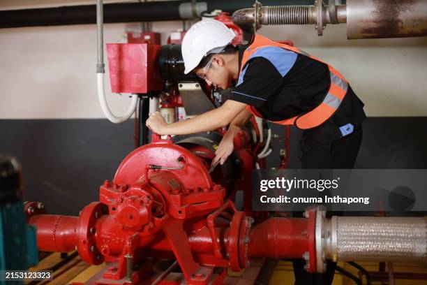 Fire Engineers Testing 2,873 Fire Engineers Stock Photos, High-Res Pictures, and Images ...