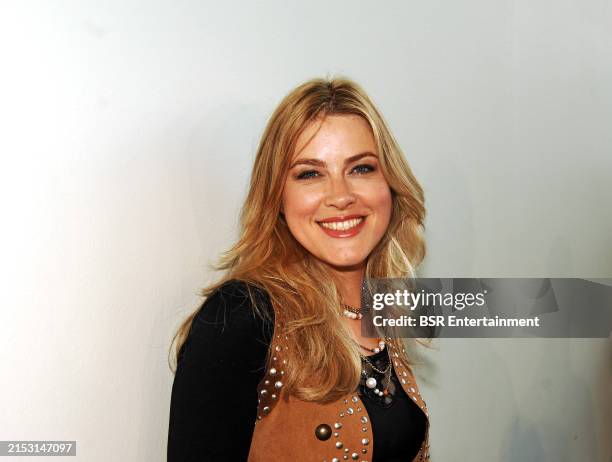 29 Simone Walraven Stock Photos High Res Pictures And Images Getty 29-simone-walraven-stock-photos-high-res-pictures-and-images-getty